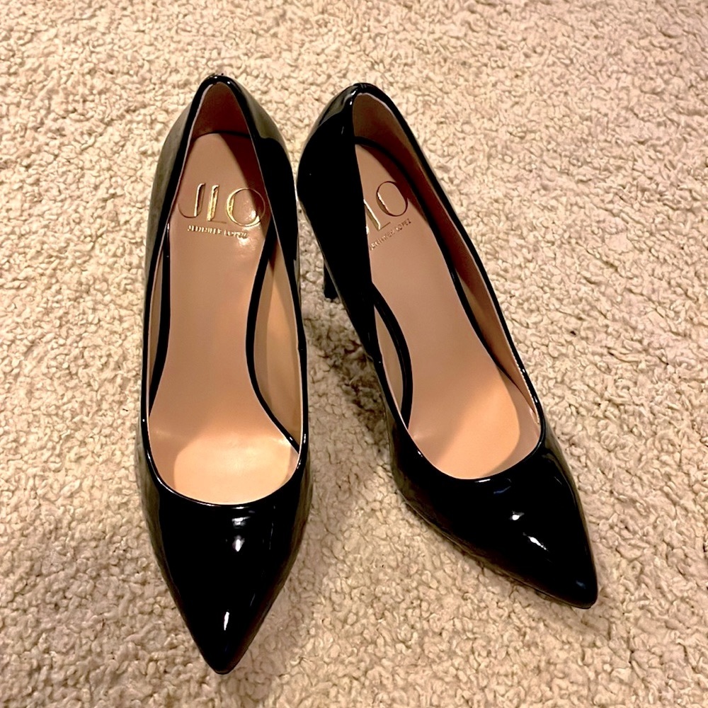 JLO Shiny Black Pump heels size 6.5
